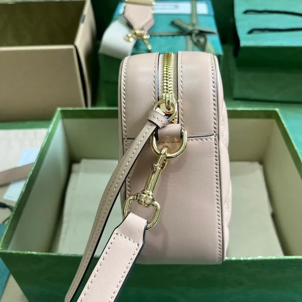 GUCCI GG Quilted小號粉米皮革斜挎包-702234：圖片 5
