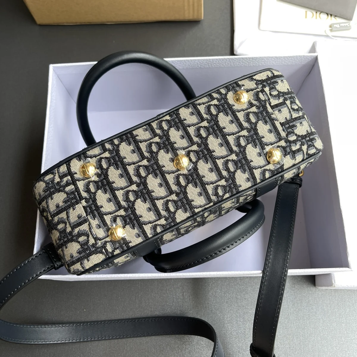 Dior D-Vibe 藍色皮革斜挎包中號MM-M1340 18 Dior D-Vibe 藍色皮革斜挎包中號MM-M1340