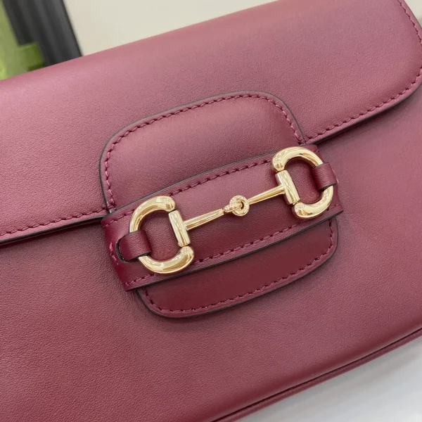 GUCCI Horsebit 1955米紅帆布肩揹包-815205：圖片 7