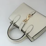 GUCCI 2024春夏系列春夏象牙粒面手提包-795349：圖片 8