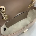 GUCCI GG Marmont迷你黑色皮革斜揹包-446744：圖片 9