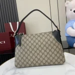 GUCCI GG Emblem中號米棕皮革肩揹包-815216：圖片 2