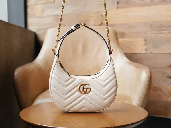GUCCI GG Marmont白色皮革迷你斜揹包-699514：圖片 3