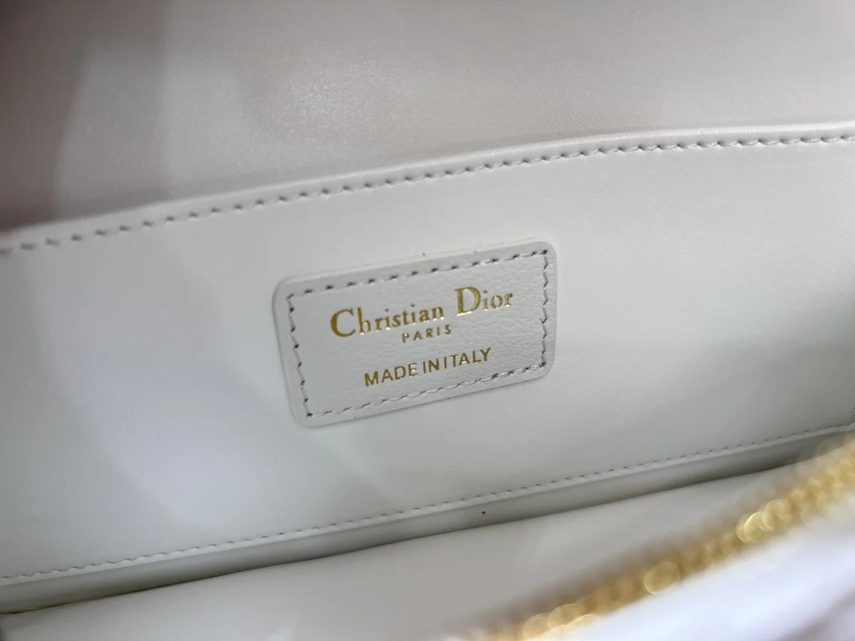 Dior Miss 白色小牛皮翻蓋包小號PM-M2610 10 Dior Miss 白色小牛皮翻蓋包小號PM-M2610