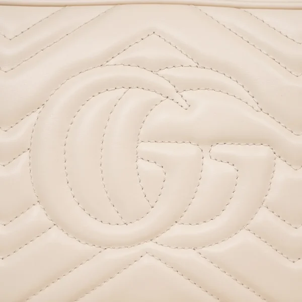 GUCCI GG Marmont小號黑色絎縫皮革鏈條包-447632：圖片 10