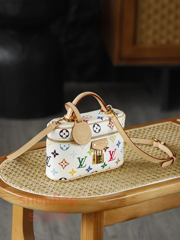 複刻包LV x 村上隆復刻版Vanity Chain Pouch 彩色Monogram鏈條隨身包：圖片 8