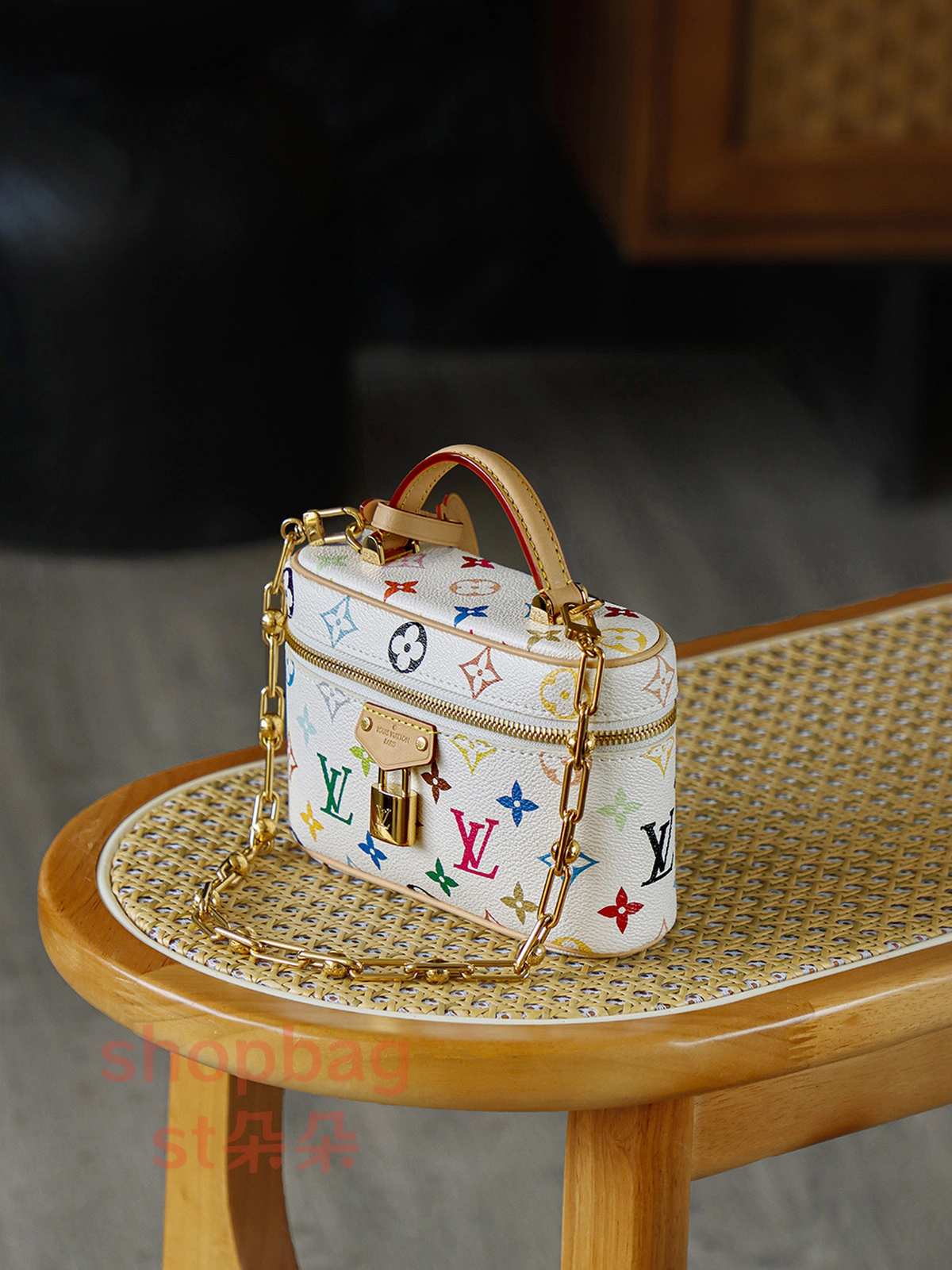 複刻包LV x 村上隆復刻版Vanity Chain Pouch 彩色Monogram鏈條隨身包 6 複刻包 頂級包包 超a包LV x 村上隆復刻版Vanity Chain Pouch 彩色Monogram鏈條隨身包 實拍照片