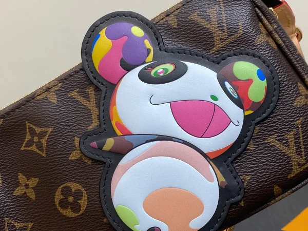Louis Vuitton x 村上隆聯名複刻款Pochette Accessoires包包：圖片 7