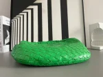 BottegaVenetaTeenIntrecciato編織皮革鸚鵡綠肩背包：圖片 5