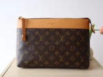 LV Pochette Voyage Souple 手拿包 - Monogram帆布旅行收納系列：圖片 3