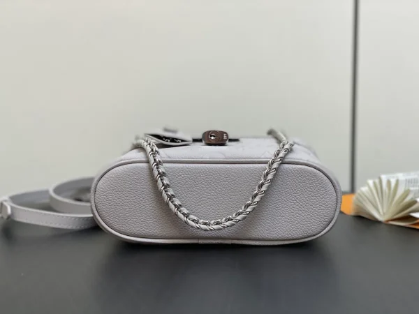 Louis Vuitton Vanity Chain Pouch 經典旅行風鏈條小包：圖片 5
