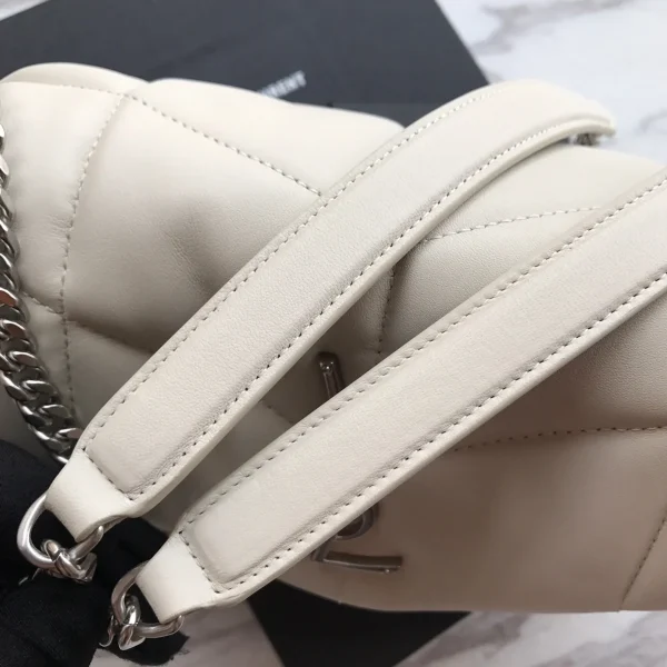 LAMBSKIN METAL 翻蓋信封袋 - 義大利製柔軟V紋小羊皮包：圖片 7