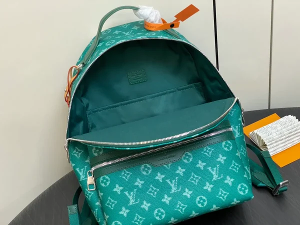 LV Discovery Backpack PM 菲董聯名款 Monogram Heritage帆布背包：圖片 14