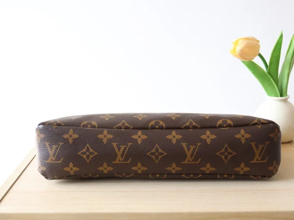 LV Pochette Voyage Souple 手拿包 - Monogram帆布旅行收納系列：圖片 8