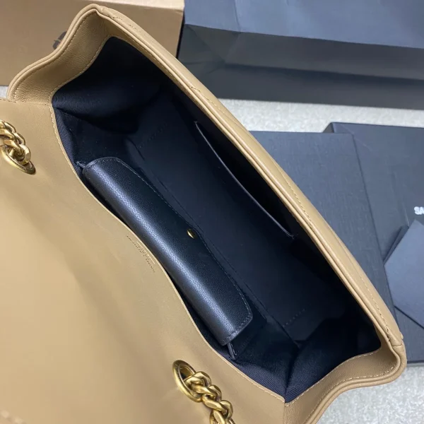 菱格紋絎縫小羊皮信封包：圖片 9