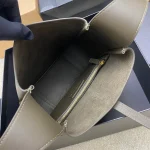 LE 5 À 7 經典柔軟款式手袋 | 義大利精製小牛皮：圖片 9