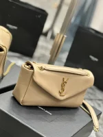 柔軟亮面小牛皮CASSANDRE手袋：圖片 4