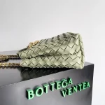 BottegaVenetaIntrecciato編織洞石綠羊皮革手提斜挎包：圖片 3