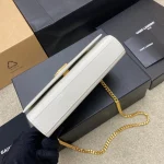 KATE雋永粒面壓紋皮革手袋：圖片 5