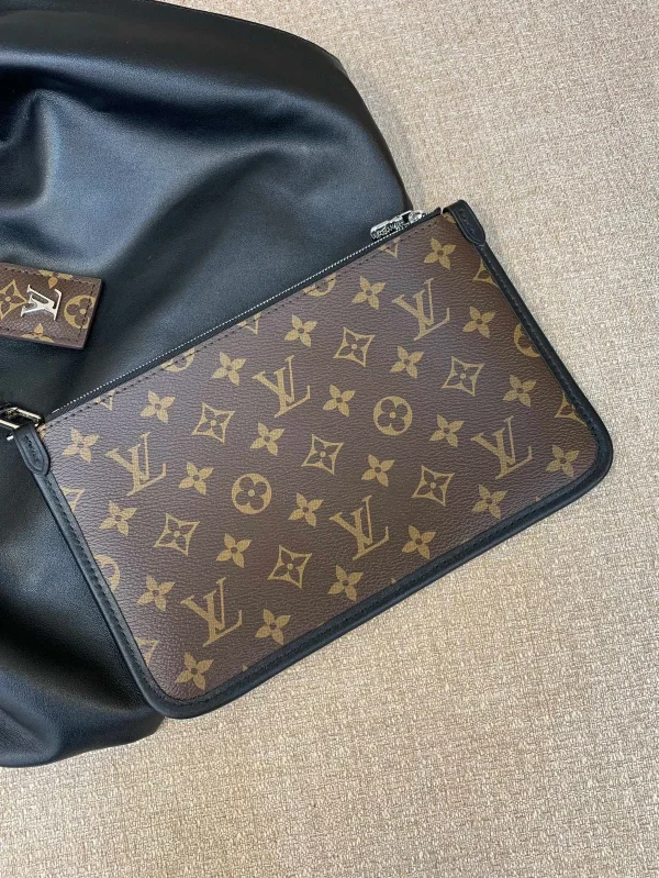 Louis Vuitton Altantis Vibe MM 黑色亮面納帕小牛皮包包：圖片 7