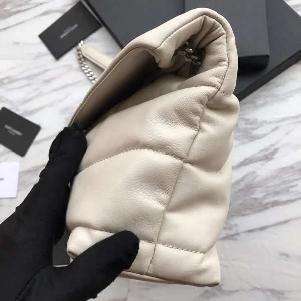 LAMBSKIN METAL 翻蓋信封袋 - 義大利製柔軟V紋小羊皮包：圖片 5