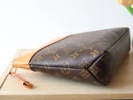 LV Pochette Voyage Souple 手拿包 - Monogram帆布旅行收納系列：圖片 7