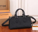 Louis Vuitton OnTheGo East West 黑色壓花粒面牛皮手挽袋：圖片 4