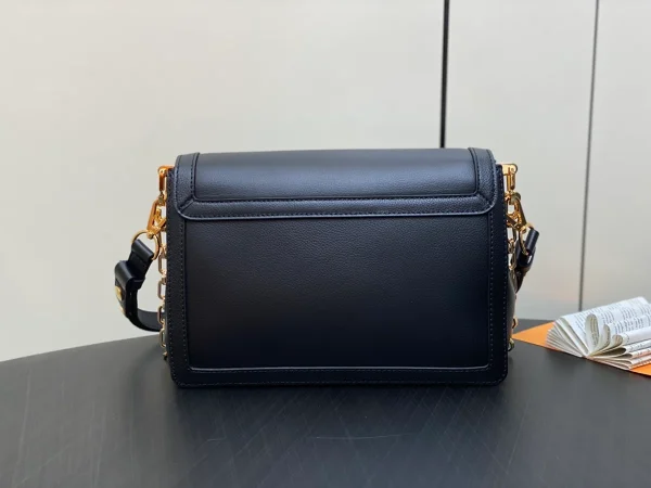 Louis Vuitton Dauphine Soft MM 2024春夏系列柔軟小牛皮包包：圖片 6
