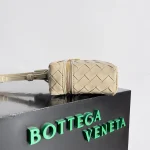 BottegaVeneta淡奶油糖色Intrecciato編織皮革化妝包：圖片 3