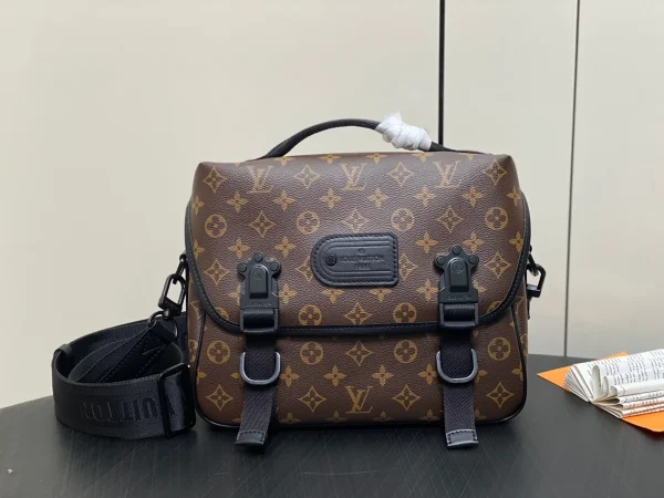 LV Trail 郵差包 | Monogram Macassar帆布 經典運動風格：圖片 2
