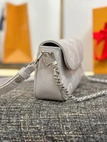 Louis Vuitton Wallet On Chain Ivy 雙色Monogram Empreinte皮革包包：圖片 5