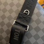 Louis Vuitton District PM 郵差包 - Damier Graphite 經典重塑：圖片 7