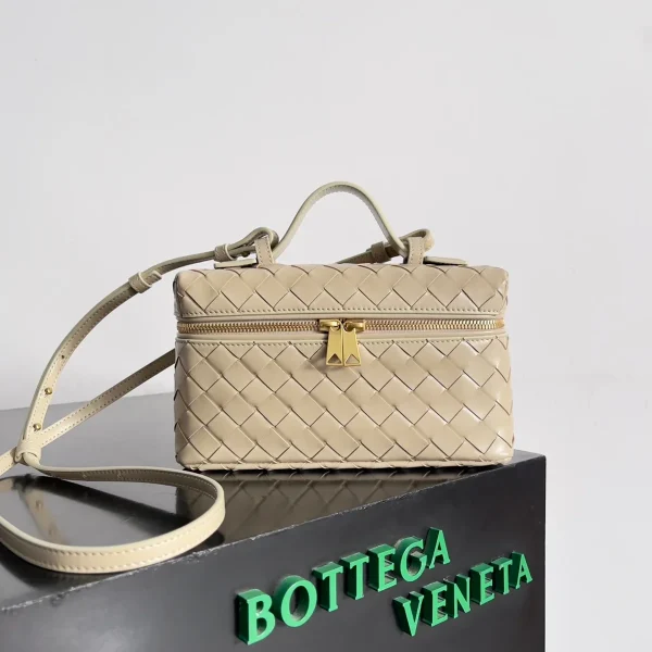 BottegaVeneta淡奶油糖色Intrecciato編織皮革化妝包：圖片 2