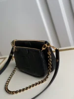 Louis Vuitton Multi Pochette Accessoires 斜背包 | Monogram Empreinte 皮革二合一設計：圖片 4