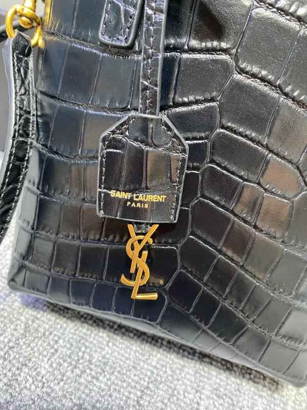 迷你CASSANDRE小牛皮手提斜挎包：圖片 7