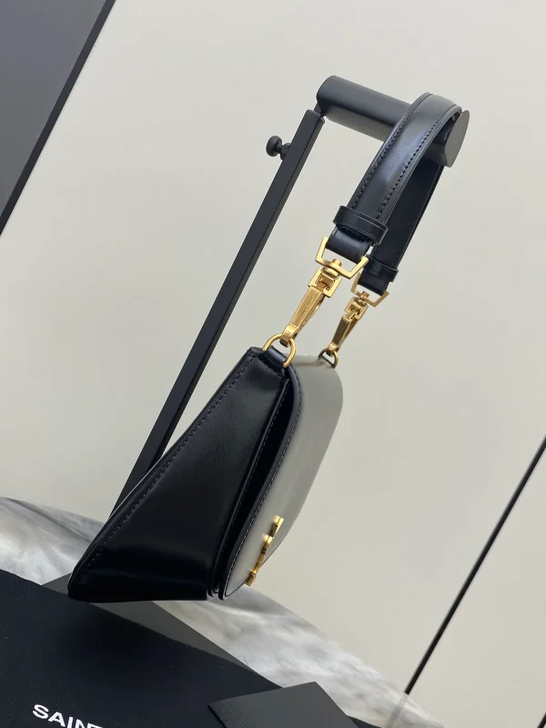 SAINT LAURENT BOX小牛皮CASSANDRE頂柄手袋：圖片 4