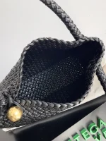 Intreccio編織皮革小號肩背包|牛皮黃銅配件極簡設計：圖片 10