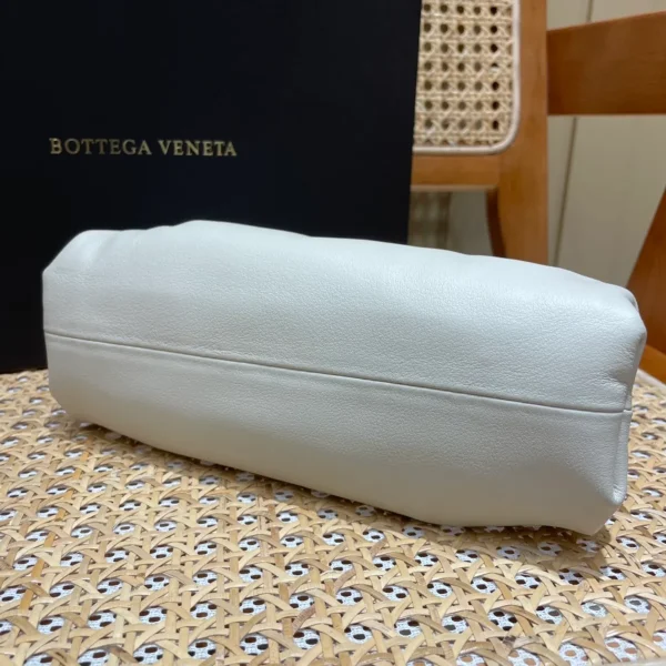 BottegaVeneta迷你Intrecciato編織皮革手拿包：圖片 8