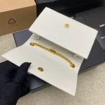 KATE雋永粒面壓紋皮革手袋：圖片 8