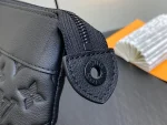 LV Pochette Voyage Souple 手拿包 | Monogram Shadow 小牛皮 旅行收納包：圖片 5