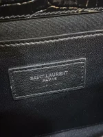 SAINT LAURENT KATE 鱷魚壓紋絨球寶石手袋：圖片 9