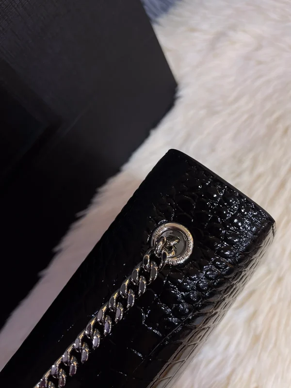 SAINT LAURENT KATE 鱷魚壓紋絨球寶石手袋：圖片 7