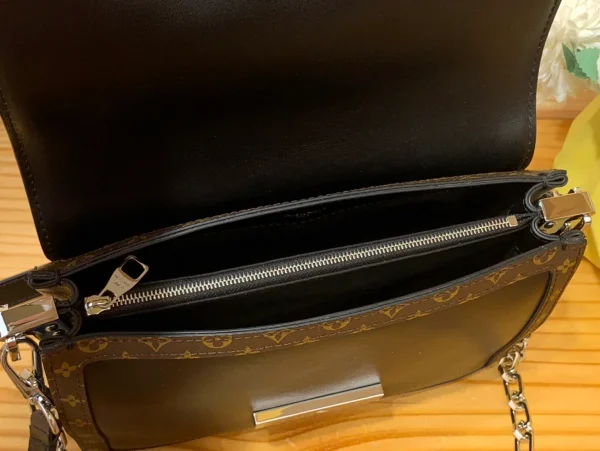 Louis Vuitton Dauphine Soft MM 黑色小羊皮包包：圖片 10