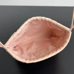 浮雕粉牛皮斜挎包：圖片 6