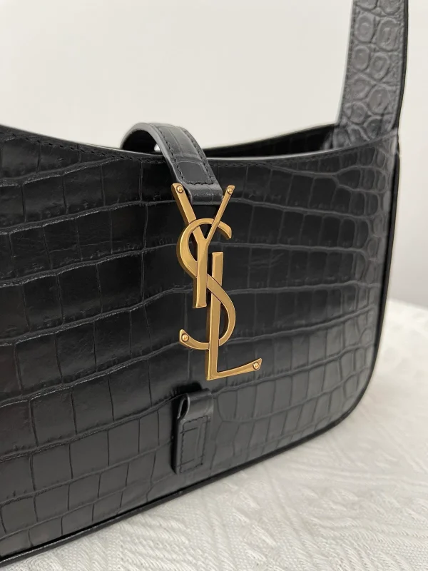 SAINT LAURENT MONOGRAM HOBO 小牛皮手袋：圖片 10