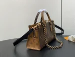 Louis Vuitton OnTheGo East West Chain 包包 - 經典Monogram Giant與多用途設計：圖片 3