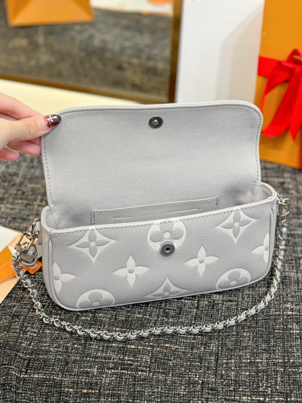 Louis Vuitton Wallet On Chain Ivy 雙色Monogram Empreinte皮革包包：圖片 6