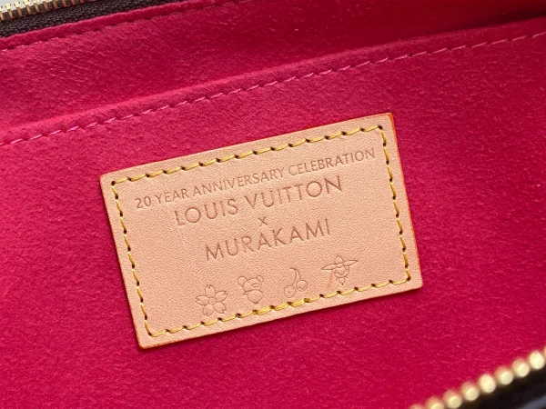 Louis Vuitton x 村上隆聯名複刻款Pochette Accessoires包包：圖片 13