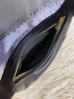 小羊皮CASSANDRE裝飾柔軟手袋：圖片 9