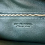 BottegaVenetaIntrecciato編織墨水綠小號肩背包：圖片 8